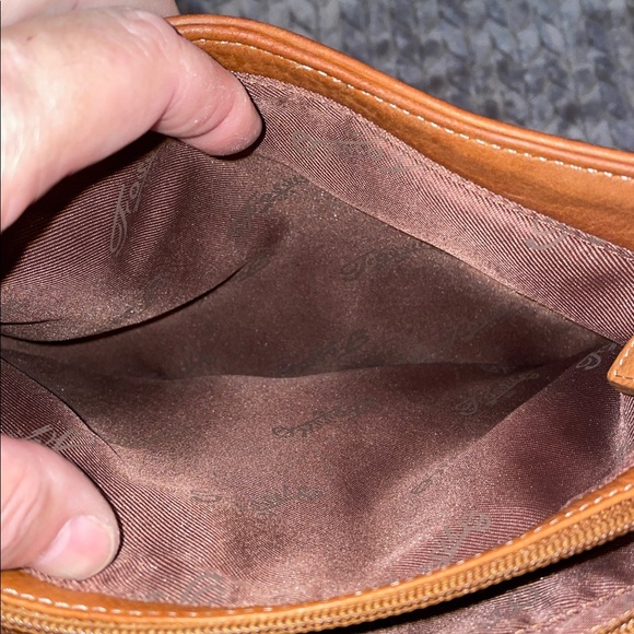 Fossill Vintage Brown Pebbled Leather Shoulder Bag.  Multiple compartments. - Picture 10 of 16